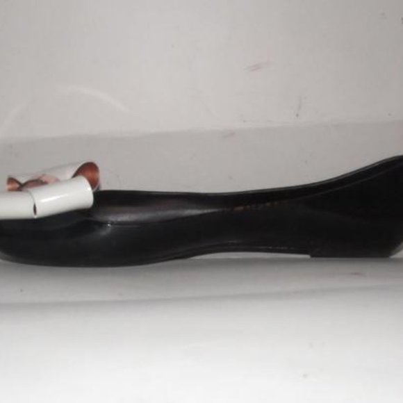 Ted Baker Black Leather Exaggerated White Bow - Picture 3 of 13